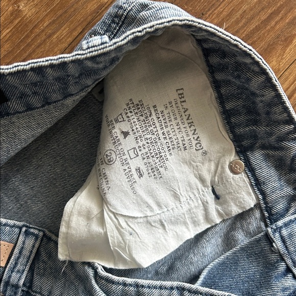 BlankNYC Women's Studded Jean - Picture 8 of 8